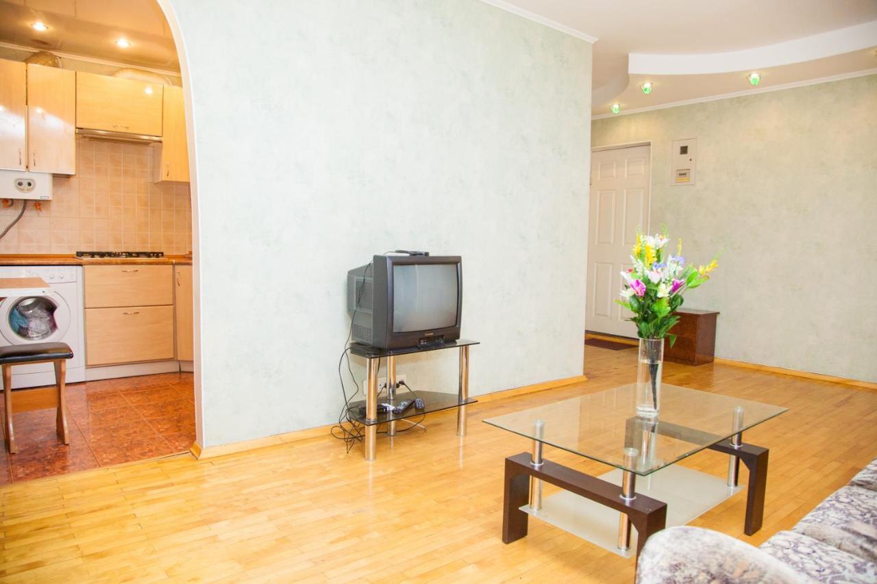 2Room Semi-Luxury Apt On Stalevarov 21 Zaporizhia Exterior photo